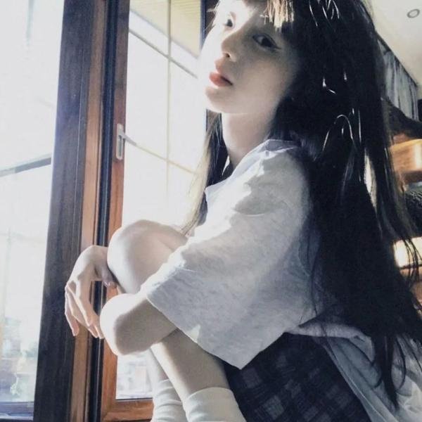 女仁医